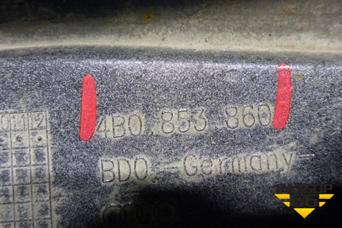 Накладка на порог наружная правая (седан) (4B0853860) для Audi A6 (C5) с 1997-2005г