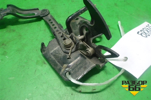 Крюк замка капота (4B0823480C) для Audi A6 (C5) с 1997-2005г