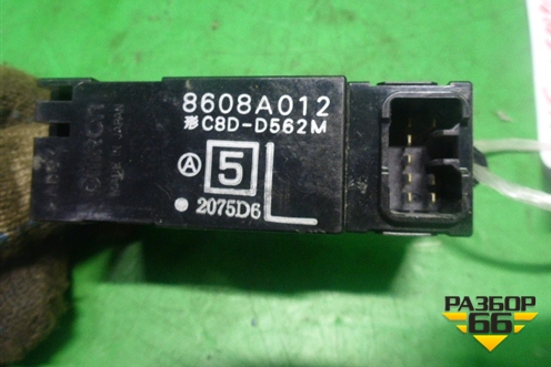 Кнопка стеклоподъёмника (задняя левая) (8608A012) для Mitsubishi Colt с 2004г