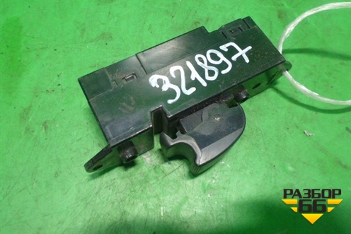 Кнопка стеклоподъёмника (задняя левая) (8608A012) для Mitsubishi Colt с 2004г