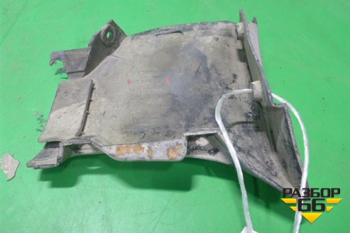 Накладка на порог наружная правая (заядняя) (4B0853580) для Audi A6 (C5) с 1997-2005г