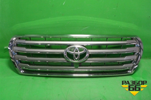 Решетка радиатора (после 2012г до 2015г под камеру) (5311460110) для Toyota Land Cruiser (200) с 2008г