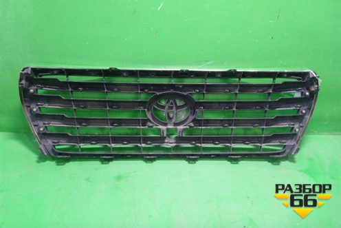 Решетка радиатора (после 2012г до 2015г под камеру) (5311460110) для Toyota Land Cruiser (200) с 2008г