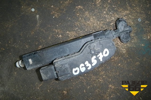 Форсунка омывателя фары левая (4E0955965A) для Audi A8 с 2002-2010г