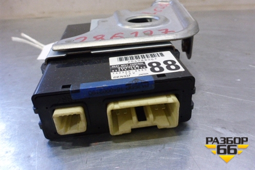 Блок электронный (8981560130) для Toyota Land Cruiser (200) с 2008г