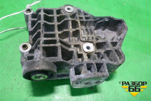 Кронштейн генератора (4.2) (4H2310039DA) для Land Rover Range Rover Sport с 2005-2012г