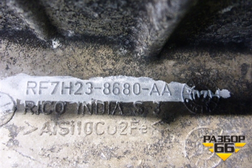 Кронштейн ролика (4.2л) (RF7H238680AA) для Land Rover Range Rover Sport с 2005-2012г