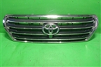 Решетка радиатора (после 2012г до 2015г под камеру) (5311460110) для Toyota Land Cruiser (200) с 2008г