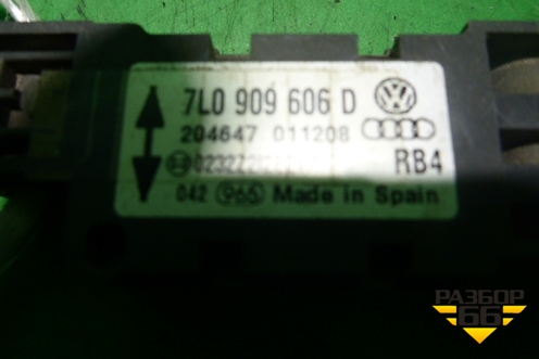 Датчик AIR BAG (7L0909606D) для Porsche Cayenne с 2003-2010г