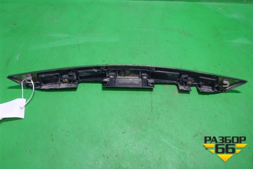Накладка двери багажника (908161V92C) для Infiniti Infiniti QX56/QX80 (Z62) с 2010г