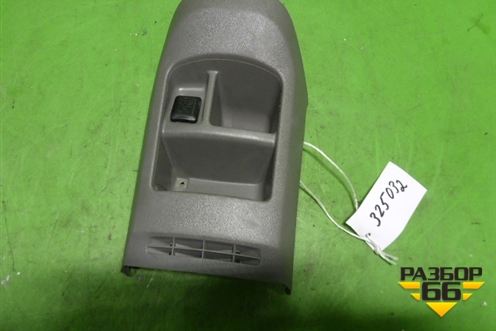 Накладка внутренняя (на подлокотник задний) (77290SWAA020) для Honda CR-V(RE) с 2006-2012г