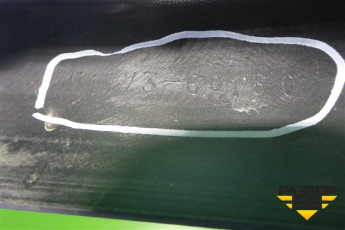 Накладка на порог наружная правая на подножку (5177360160) для Toyota Land Cruiser (200) с 2008г (Ленд Крузер)