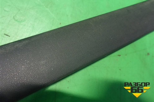 Накладка двери передней правой (1T0853516) для Volkswagen Touran с 2003-2010г