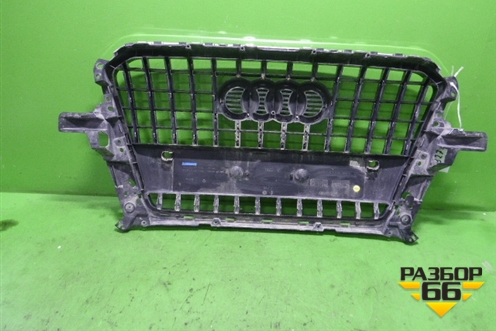 Решетка радиатора (после 2012г S-Line под парктроник) (8R0853651S) для Audi Q5 c 2008-2017г
