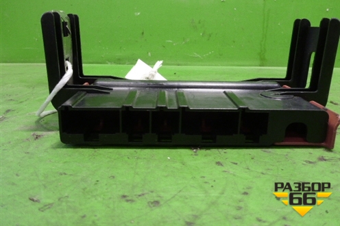 Блок предохранителей (на аккумулятор) (61149178962) для BMW X6 E71 с 2008-2014г