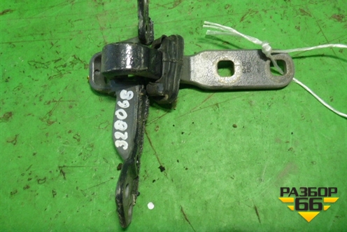 Петля двери багажника правая для BMW X6 E71 с 2008-2014г