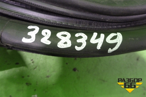 Уплотнитель двери задней левой для BMW X6 E71 с 2008-2014г