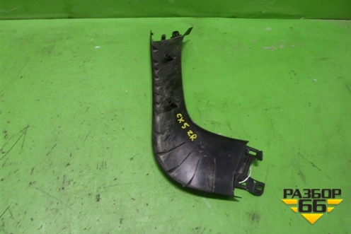 Обшивка двери багажника (правая) (KD4568940) для Mazda CX 5 с 2012-2016г