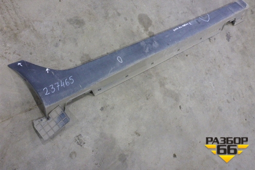 Накладка на порог наружная правая (877522S000) для Hyundai ix 35 с 2010г
