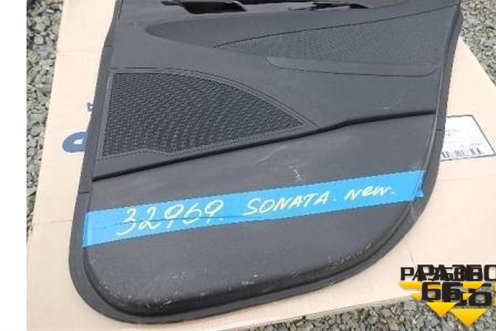 Обшивка двери задней правой под электрику для Hyundai Sonata-6 с 2010-2014г