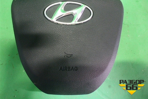 Крышка AIR BAG в рулевое колесо (новая) для Hyundai i20 с 2008г
