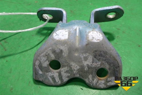 Петля двери передней правой нижняя (793251C000) для Hyundai Getz с 2002г