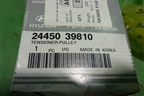 Ролик натяжитель ремня ГРМ (новый) (2445039810) для Hyundai Santa Fe с 2005-2012г