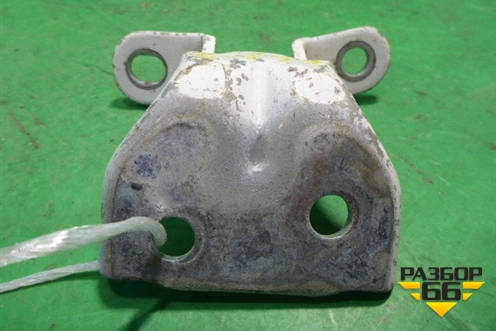 Петля двери задней левой верхняя (793301C000) для Hyundai Getz с 2002г