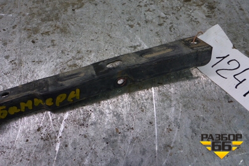 Кронштейн заднего бампера центральный 866813D000 для Hyundai Sonata-5 с 2001г