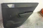 Обшивка двери задней правой под механику для Hyundai Getz с 2002г