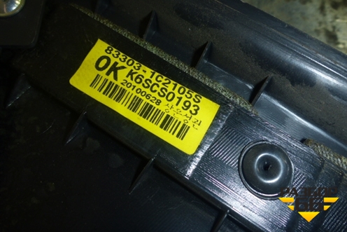 Обшивка двери задней левой под механику для Hyundai Getz с 2002г