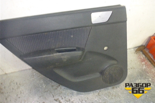 Обшивка двери задней левой под механику для Hyundai Getz с 2002г