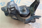 Опора КПП левая (с кронштейном) для Hyundai Elantra 3 (XD) с 2000-2010г