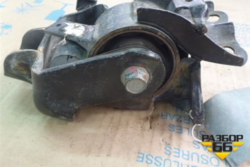 Опора КПП левая (с кронштейном) для Hyundai Elantra 3 (XD) с 2000-2010г
