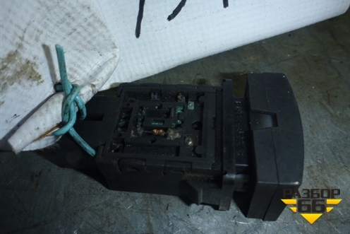 Кнопка включения блокировки дифференциала для Hyundai Tucson с 2004-2010г