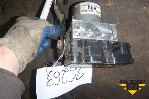 Блок ABS (589204L100) для Hyundai Solaris с 2010-2016г