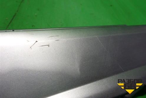 Накладка внутренняя (на консоль правая) (846053Z050) для Hyundai i40 с 2011г