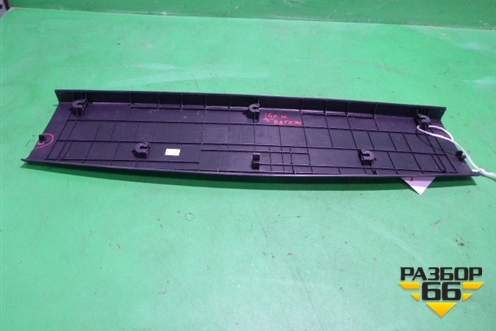 Обшивка двери багажника (верхняя часть) (817603Z000) для Hyundai i40 с 2011г
