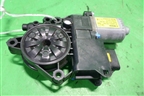 Моторчик стеклоподъёмника передний правый (824603Z010) для Hyundai i40 с 2011г