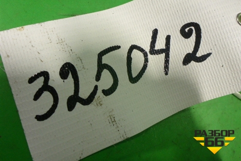 Накладка порога внутренняя заднего правого (в проем универсал) (858883Z000) для Hyundai i40 с 2011г