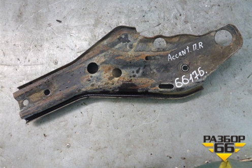 Кронштейн подрамника правый (6249025030) для Hyundai Aсcent с 2000г