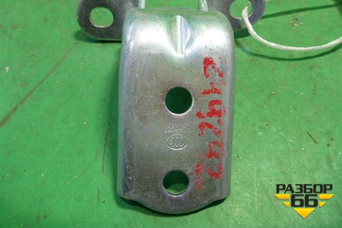 Петля двери передней правой нижняя (новая) (793251E000) для Hyundai Verna с 2005-2010г