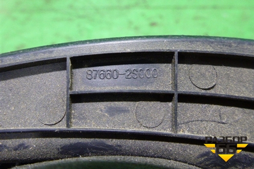 Накладка двери передней правой уголок (876602S000) для Hyundai ix 35 с 2010г