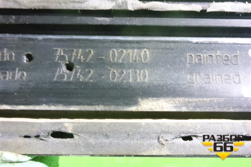 Накладка двери задней левой (седан) (7574202140) для Toyota Corolla (E12) с 2001-2007г