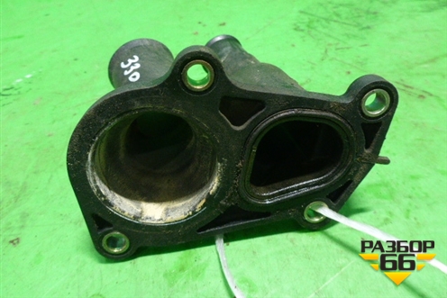 Фланец двигателя системы охлаждения (1.6л HWDA) (2S6G9K478BA) для Ford Focus 2 с 2005-2008г