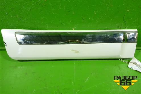 Накладка двери задней правой (после 2012г) (7507560120) для Toyota Land Cruiser (200) с 2008г