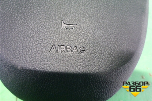 Крышка AIR BAG в рулевое колесо (новая) для Hyundai i20 с 2008г