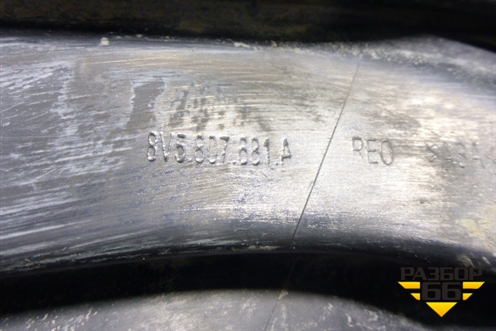 Накладка ПТФ левая (седан) (8V5807681A) для Audi A3 (8V) с 2012-2020г