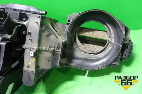 Корпус отопителя (в сборе без мотора) (6R0863815) для Volkswagen Polo (хетчбэк) с 2009г