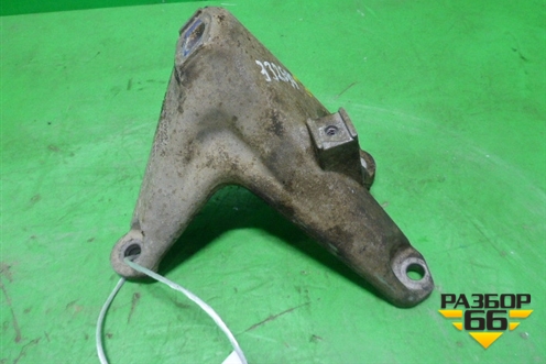 Кронштейн двигателя правый (4.2л BVJ) (4E0199308BC) для Audi A8 с 2002-2010г